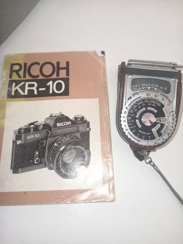 Vintage Ricoh Kr-10 Film camera with flash and flash timer