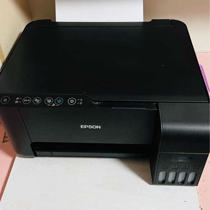 Epson ecotank L3150. for spares. (switches on) printer.