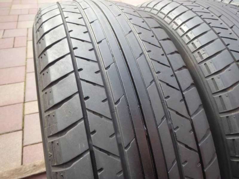 Available 4 pcs 215/60/17 #Yokohama used