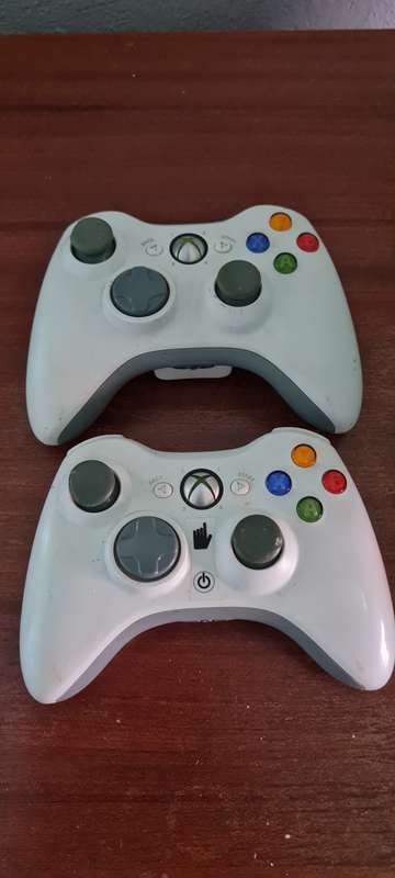 Xbox 360 wireless remotes