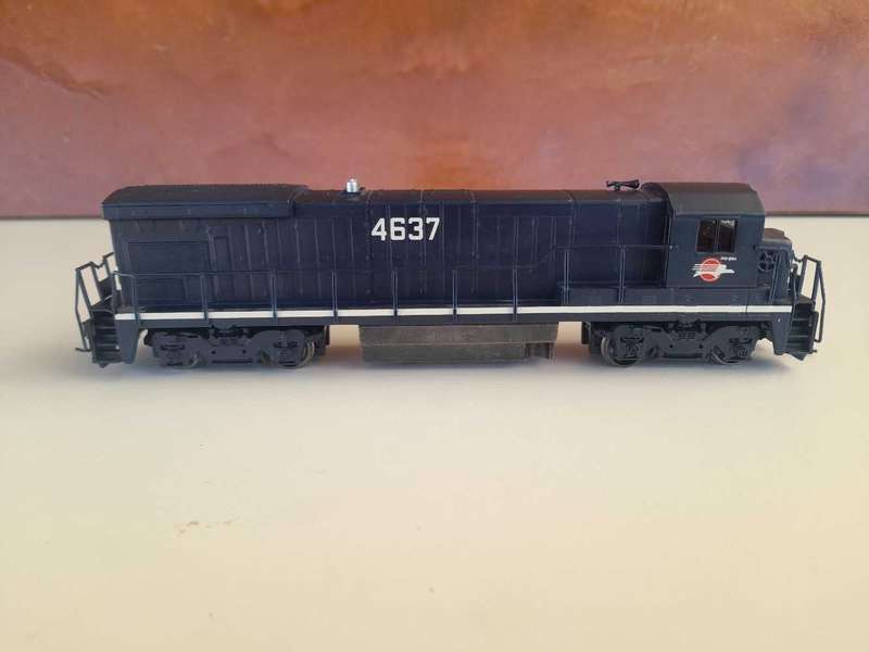 HO BACHMANN DIESEL LOCOMOTIVE GE 830-7