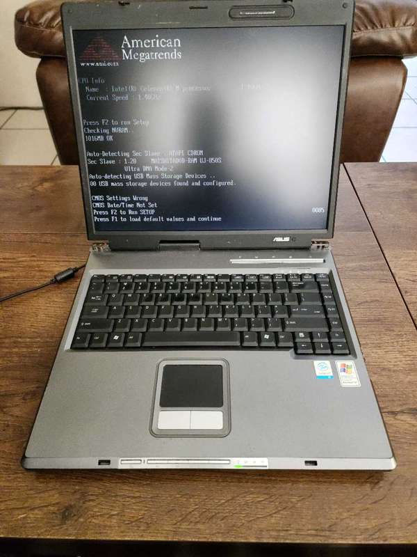 ASUS A3000 OLD LAPTOP