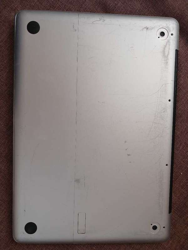 Late 2008 Apple Macbook 13.3