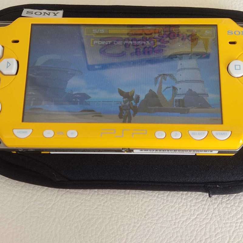 Sony Psp 2000 The Simpsons Limited Edition Console
