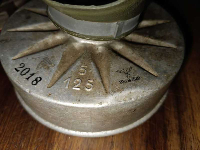 Gas mask