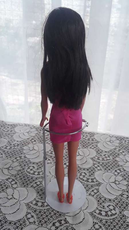 Asian Barbie 2015 - Mint condition
