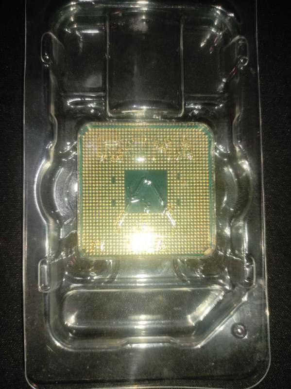 Ryzen 3 2200G + Fan