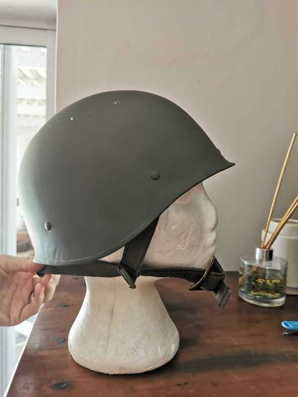 French F1 paratrooper helmet