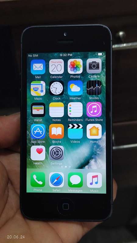 Apple iPhone 5 32GB Black (used)