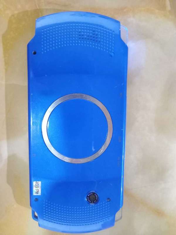 Gaming console