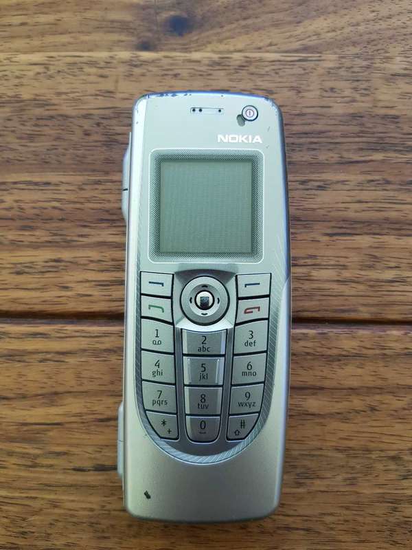 Nokia 9300 retro tech