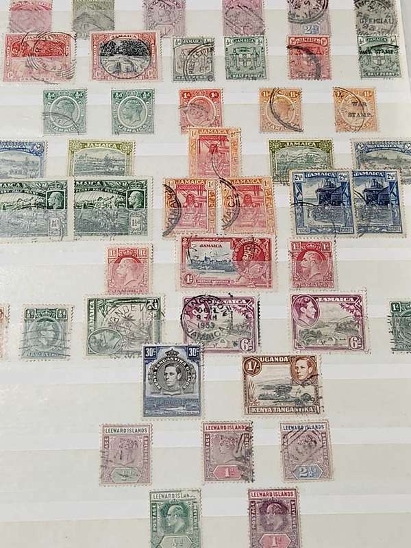 British Empire - HUGE value incl. many QVs - in Stunning 16-page Kabe album