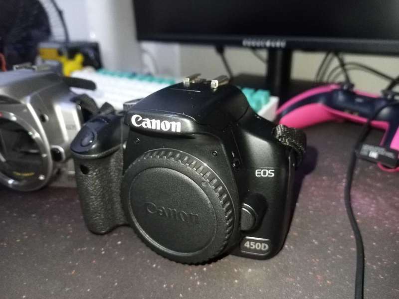 Canon EOS 450D