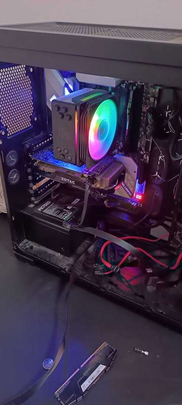 Ryzen 5 2600+Asrock B550