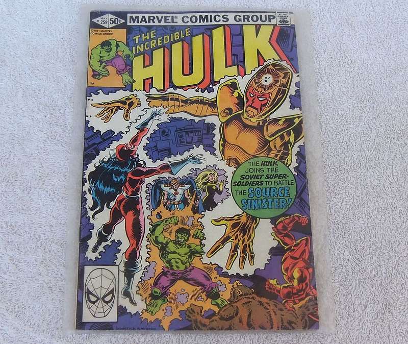 1981 VINTAGE - THE INCREDIBLE HULK #259 ( SOVIET SUPER SOLDIERS )