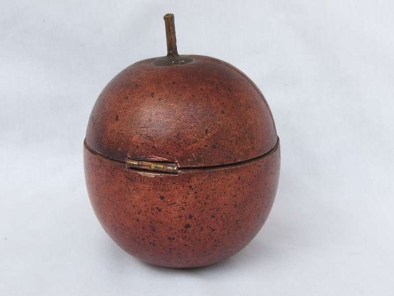 LOOK AT THIS !! AN INTERESTING FRUIT SHAPED HAND MADE WOODEN TRINKET BOX WITH DECORATIVE LOCK !!