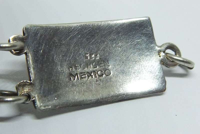 A STUNNING VINTAGE MEXICAN STERLING SILVER BRACELET WITH INLAID ENAMEL AND RED CENTREPIECE !! WOW !!