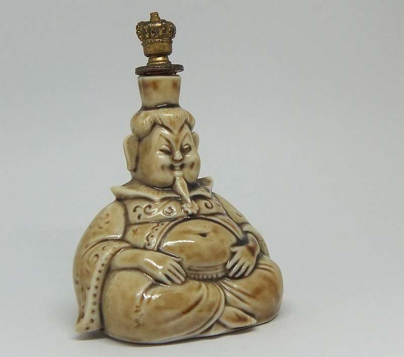 A SUPER RARE ANTIQUE SHAFER & VATER GERMAN PORCELAIN FIGURAL BUDDHA SCENT BOTTLE