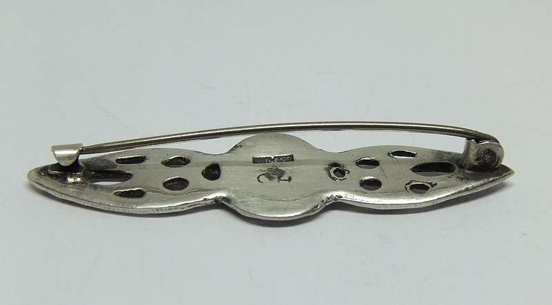 AWESOME PIECE !! AN OLD SOLID STERLING SILVER BROOCH WITH VIKING BOAT AND CELTIC PATTERN DESIGN !!