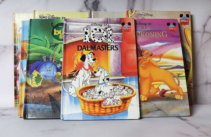 AFRIKAANS DISNEY !! SOUTH AFRICAN EDITIONS !! YOU ARE BIDDING FOR ALL TEN TITLES !! SEE PICS