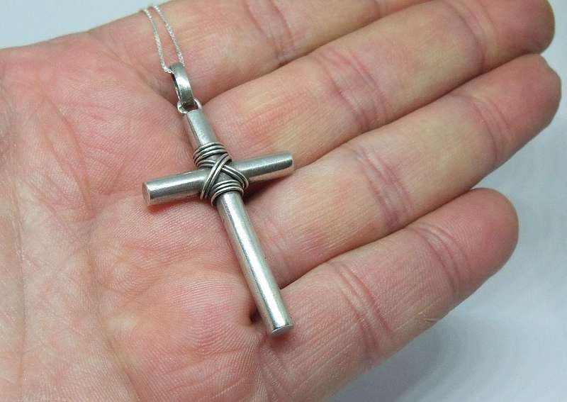A UNIQUE VINTAGE 835 SILVER CROSS PENDANT WITH A NEW STERLING SILVER NECKLACE !! MUST SEE !!