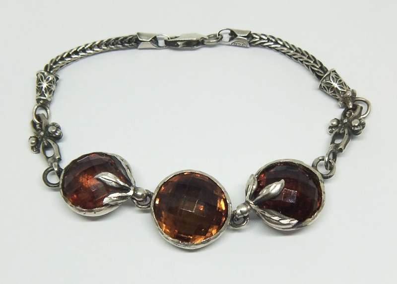 A STUNNING STERLING SILVER BRACELET WITH 3 FACETED LEMON CITRINE INSETS !! IMPORTED FROM TURKEY !!