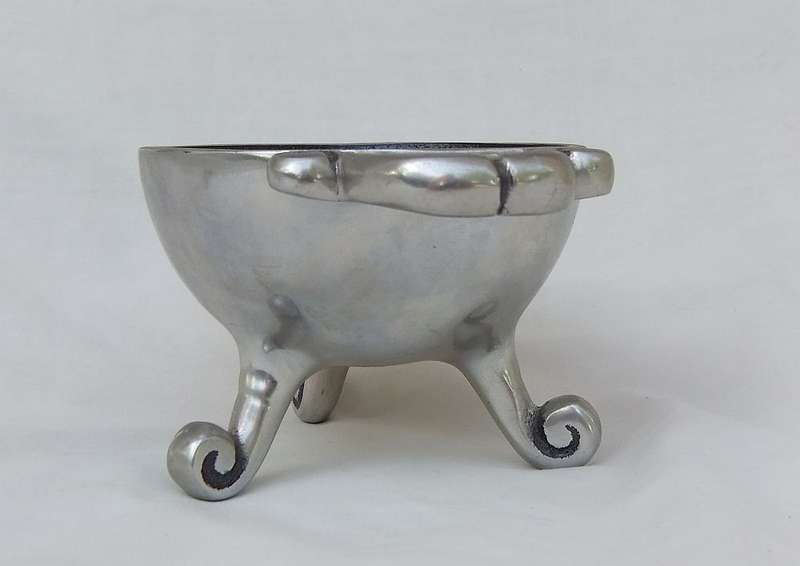 WOW !! A STUNNING CARROL BOYES STYLE CONDIMENT BOWL WITH SPOON IN UNUSED CONDITION !! MUST HAVE !!