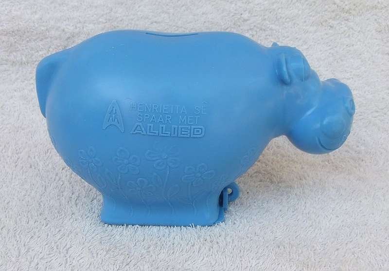 COOL FIND !! A VINTAGE 1980`s MONEY BOX MADE FOR ALLIED BANK - HENRIETTA THE HIPPO !! BILINGUAL