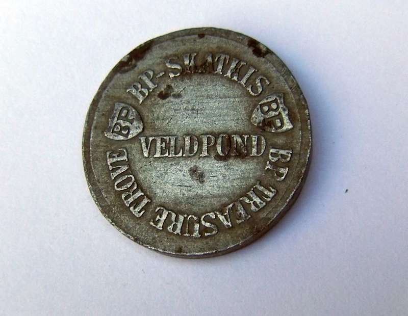 WOW !! 7 VINTAGE VAN RIEBEECK REPLIKA COINS DISTRIBUTED BY BP - TREASURE TROVE !! BID FOR ALL !!