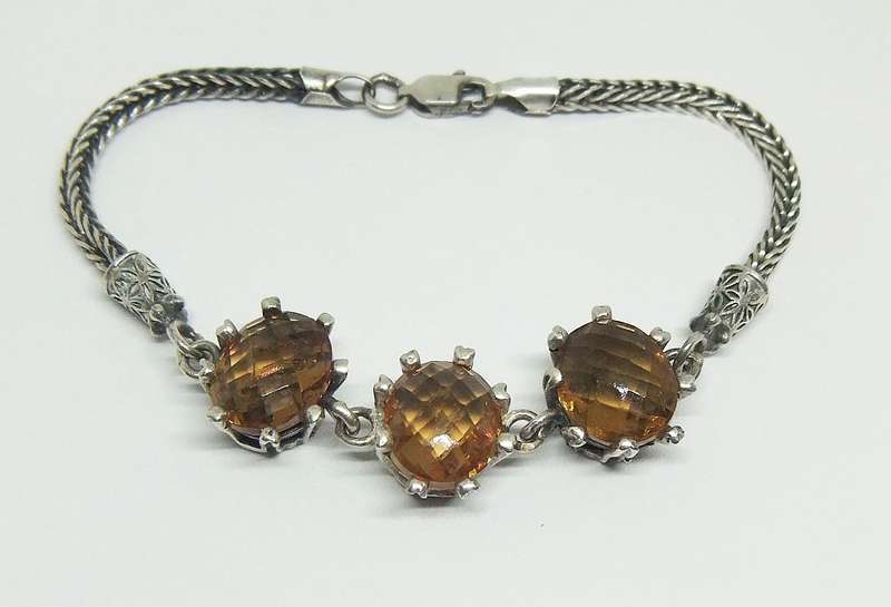 A SUPERB STERLING SILVER BRACELET SET WITH FACETED SMOKY CITRINE INSETS !! IMPORTED FROM TURKEY