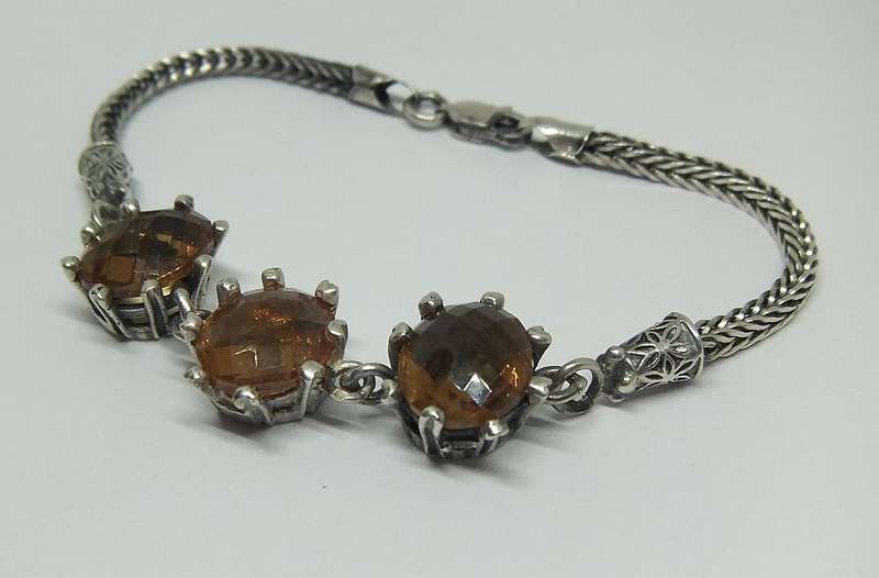 A SUPERB STERLING SILVER BRACELET SET WITH FACETED SMOKY CITRINE INSETS !! IMPORTED FROM TURKEY
