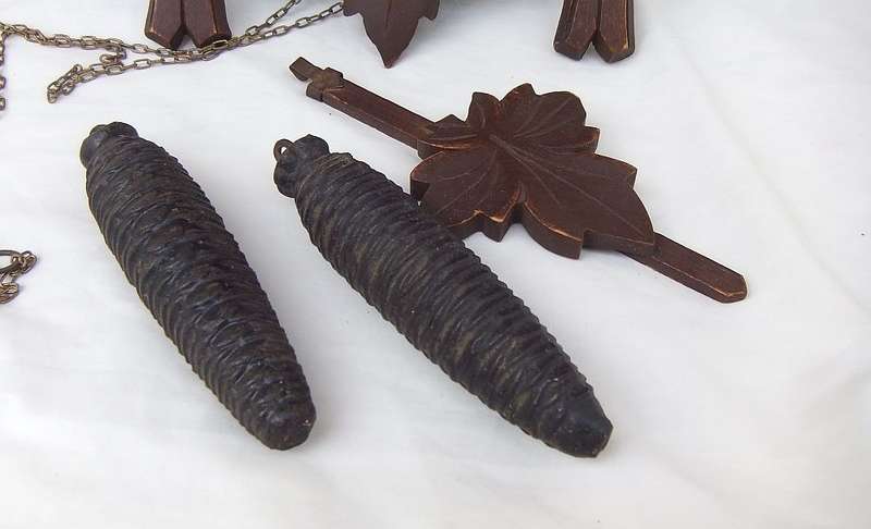 A VERY CHARMING VINTAGE 1940`S GERMAN MADE REGULA, BLACK FOREST CUCKOO CLOCK - AS IS - UNTESTED