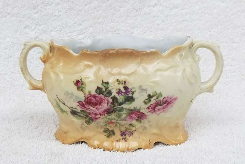 A RARE VICTORIAN ERA BLUSH WARE TWIN HANDLED JARDINIERE WITH FLORAL MOTIF