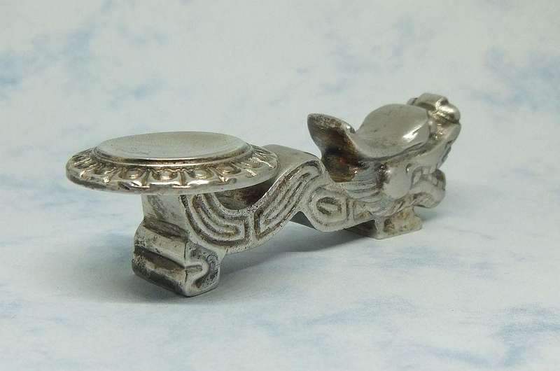 WOW !! AN AWESOME OLD HEAVY CHINESE DRAGON MOTIF NICKEL SILVER SPOON REST IN GREAT CONDITION !!