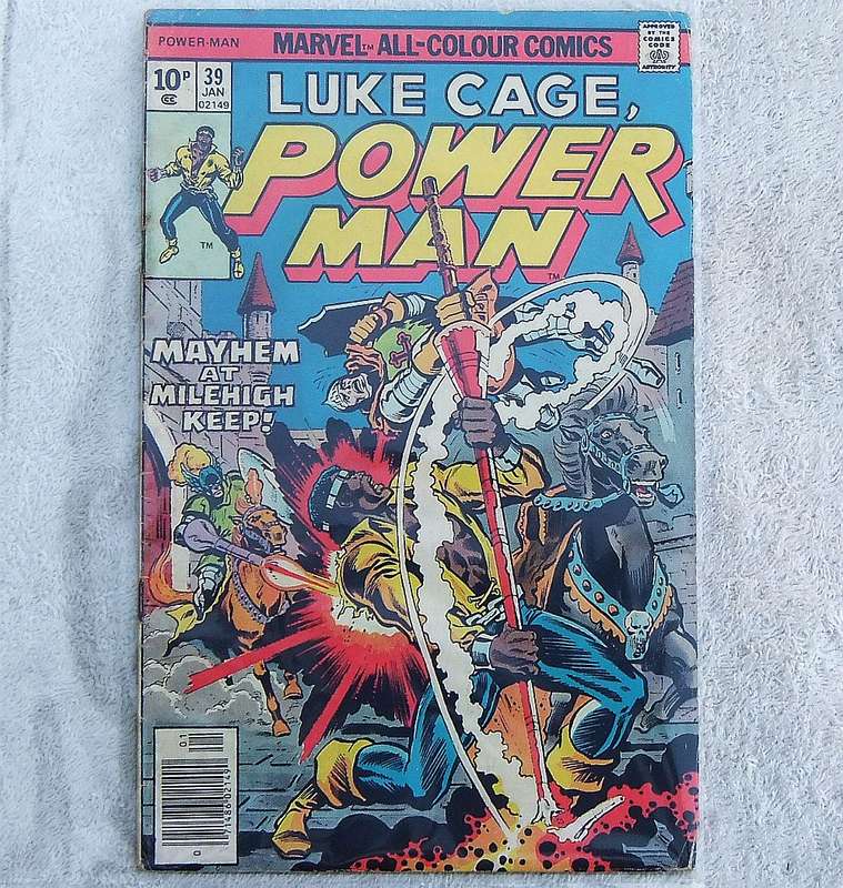 1977 MARVEL ALL-COLOUR COMICS - LUKE CAGE POWER MAN #39