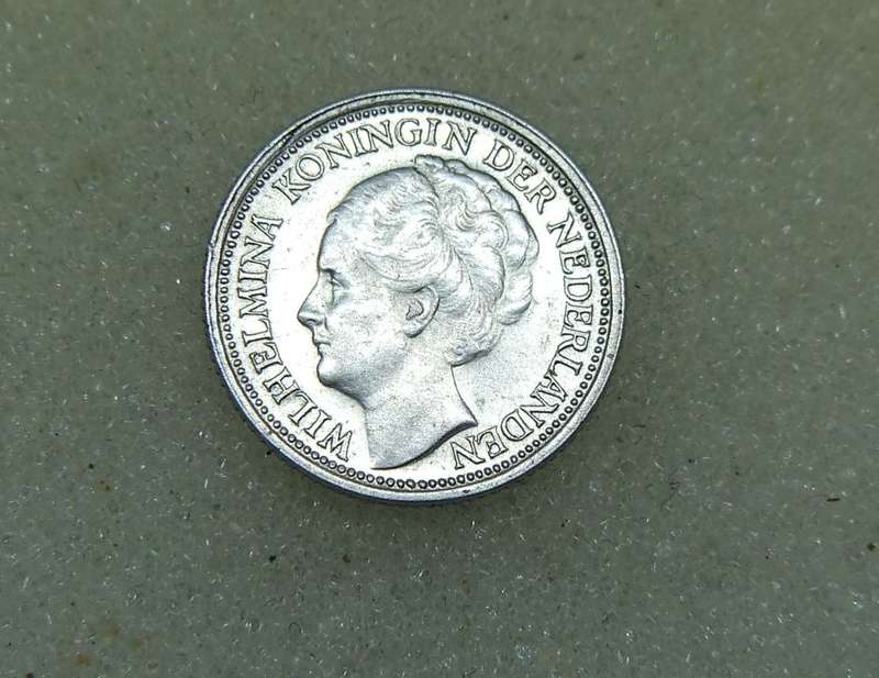 1941 TEN CENTS COIN - NETHERLANDS - SILVER