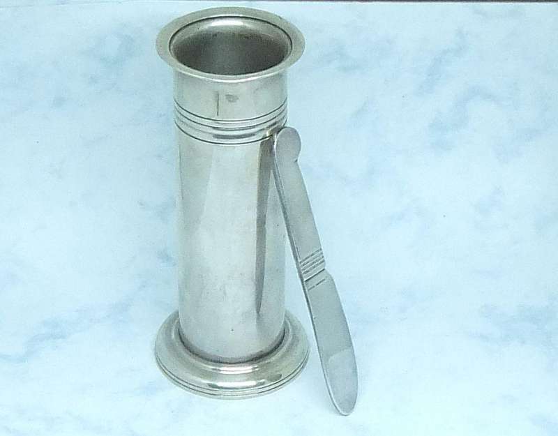 A SUPERIOR QUALITY FRENCH SILVERPLATE SPILL VASE AND PATE KNIFE BY CHRISTOFLE