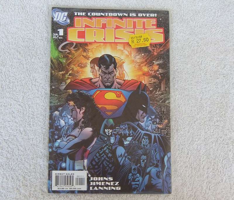 Infinite Crisis #1 (2005) - COMIC BOOK