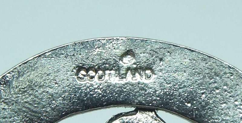 A VERY COOL VINTAGE SCOTTISH SOLID METAL KILT OR CLAN PIN / BROOCH IN EXCELLENT CONDITION