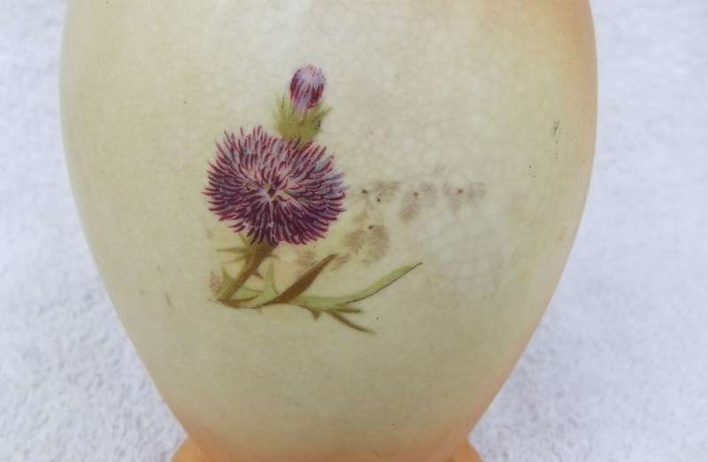 A RARE ANTIQUE VICTORIAN ERA ART NOUVEAU PATTERN EWER FORM BLUSHWARE VASE