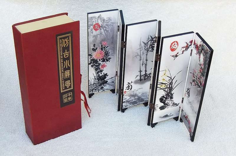 WOW !! A STUNNING CHINESE "IMITATION OF AN ANCIENT SMALL SCREEN" IN ORIGINAL BOX !! GREAT FIND !!
