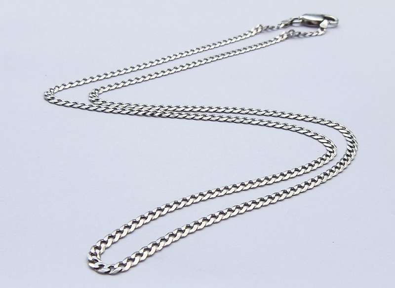 AN AWESOME EXTRA LONG SOLID STERLING SILVER NECKLACE WITH AN OVERSIZED STRONG CLASP !! WOW !!