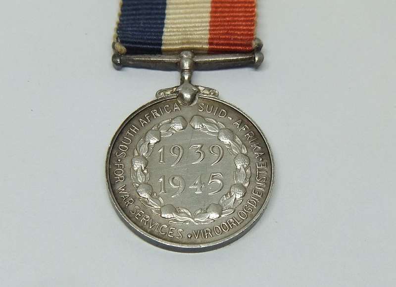 AN AWESOME WW2 MINIATURE STERLING SILVER MILITARY SERVICE MEDAL 1939-1945 WITH ORIGINAL RIBBON