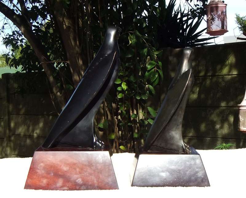 TWO MAGNIFICENT SOLID BRONZE EAGLE STATUES ON WOODEN PLINTHS