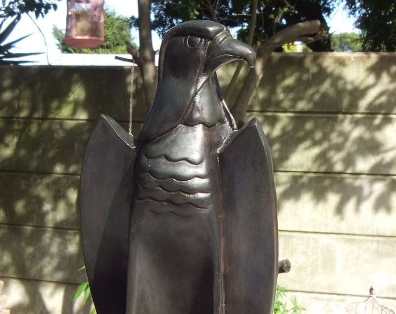 TWO MAGNIFICENT SOLID BRONZE EAGLE STATUES ON WOODEN PLINTHS