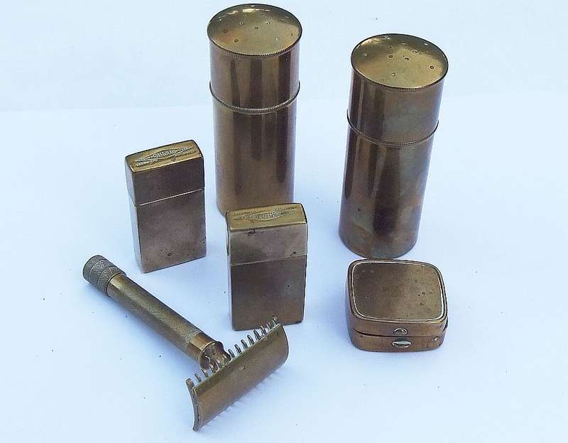 SOMETHING DIFFERENT !! A VINTAGE BRASS GENTS SHAVING SET MADE FOR GILLETTE U.S.A - AS FOUND !!