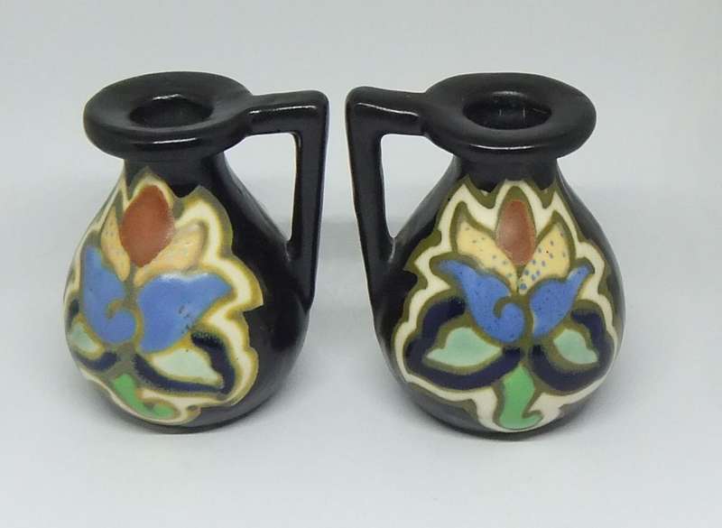 A VINTAGE PAIR OF GOUDA STYLE HAND PAINTED MINIATURE EWER ORNAMENTS