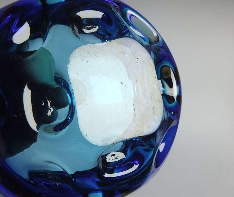 WOW !! A STUNNING VINTAGE TWO TONE BLUE 1950`S MURANO GLASS ASHTRAY IN EXCELLENT CONDITION !!