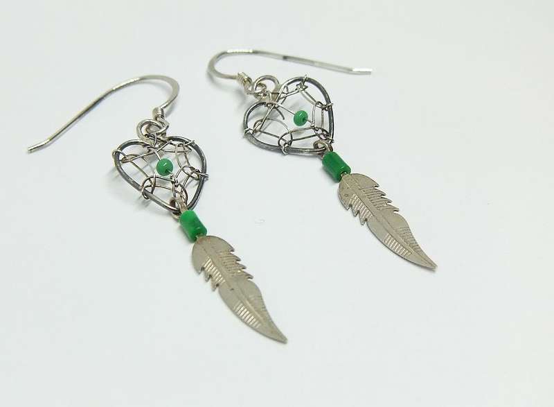 A RARELY SEEN DELICATELY MADE PAIR OF STERLING SILVER HEART SHAPED DREAM CATCHER EARRINGS !! WOW !!