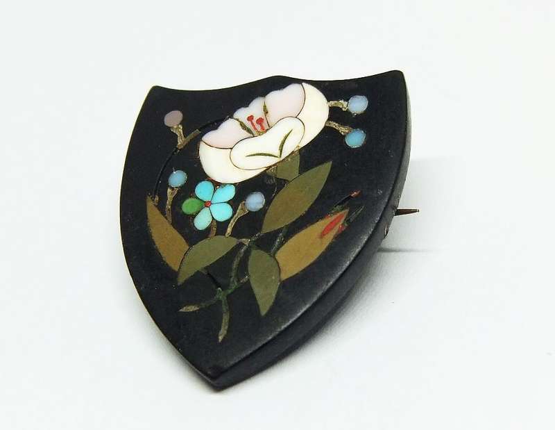 AMAZING FIND !! A SUPER RARE VICTORIAN ITALIAN MADE PIETRA DURA BROOCH !! HIGH VALUE PIECE !!